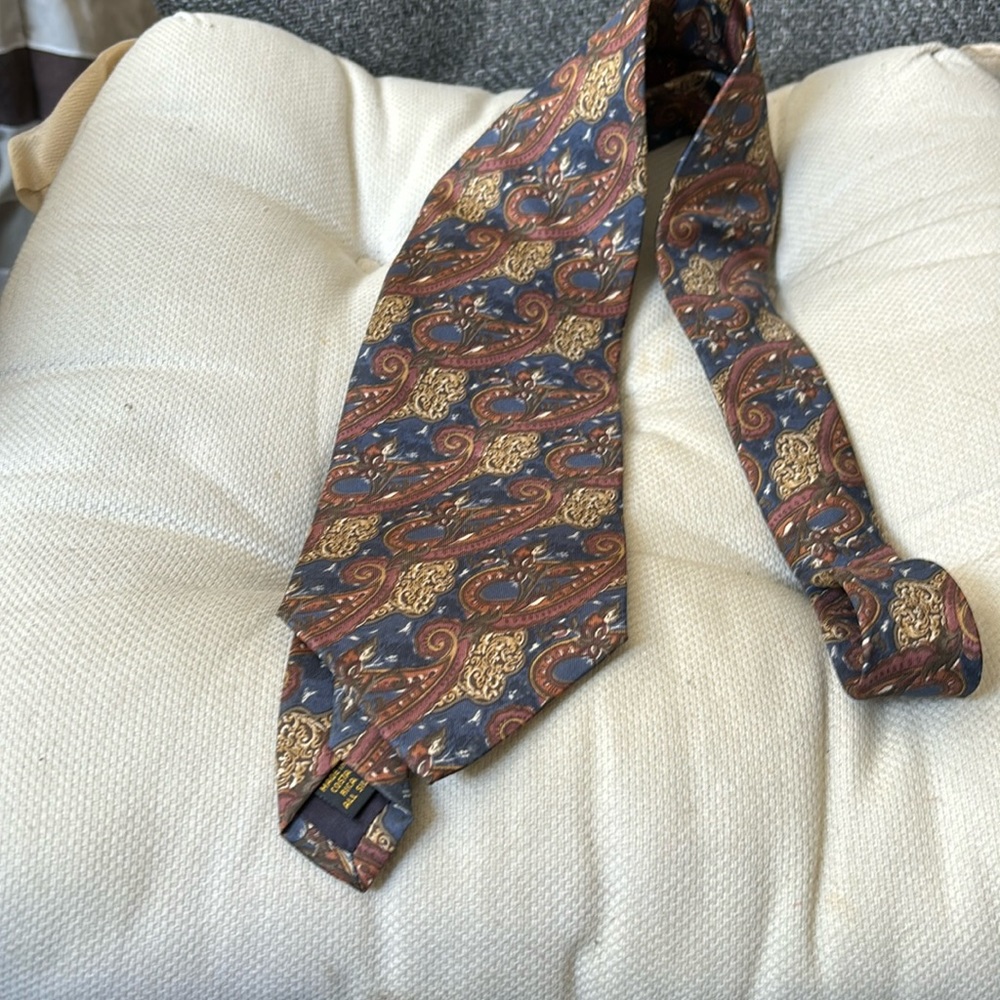 Men’s neck ties